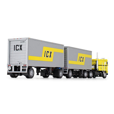 Traíler Kenworth K100 Escala 1:64 (Modelo Descontinuado)